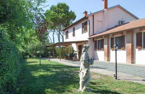 Grosseto House | Gorgeous home in Grosseto with WiFi