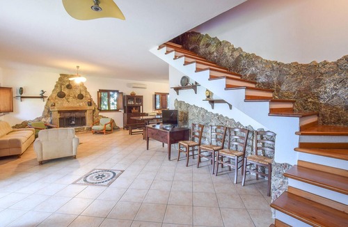 Motta Santa Lucia House | Gorgeous home in Motta Santa Lucia