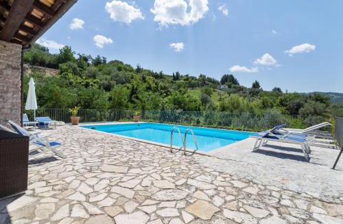 Ripabottoni House | Gorgeous Mansion in Ripabottoni with Swimming Pool