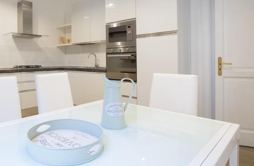 Historic Centre Apartment | Grande appartamento in centro 4 camere 4 bagni