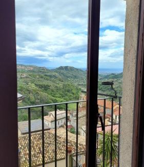 Grotteria Apartment | Grande appartamento indipendente per due persone a Palazzo Lupis