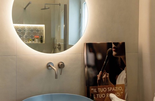 Municipio 4 House | Granea: an urban refuge where History becomes Welcoming