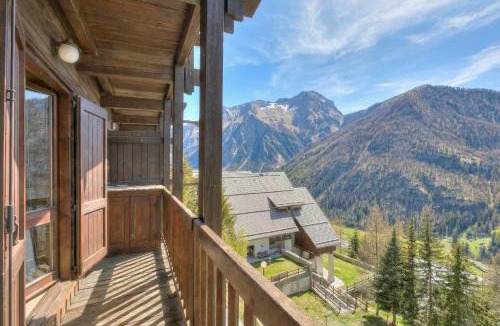 Grangesises Apartment | Grange Romantic Retreat Mountain View - Happy Rentals