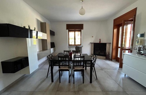 Sant'Arpino Apartment | GrannyHome