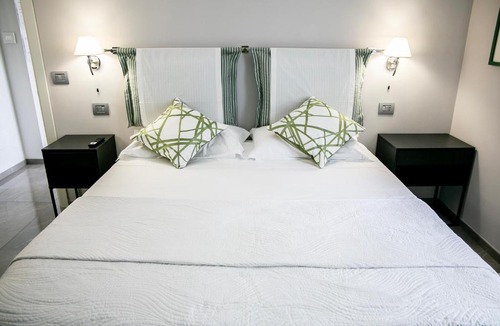 Nizza Monferrato Apartment | Green apartment at the Rotonda with garage