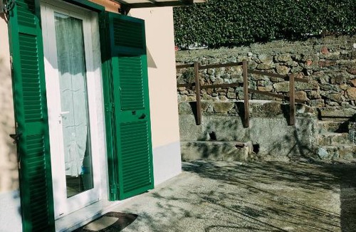 Cogoleto Apartment | Green House