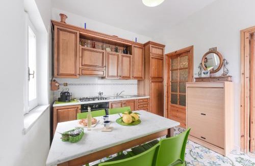 Procida House | Green Island Apartment