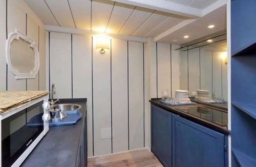 Rione IV Campo Marzio Apartment | Gregoriana 4112, Lovely Studio Apt In Rome City Centre By Halldis