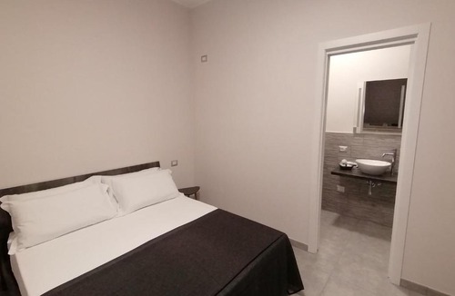 Praia a Mare Bed & Breakfast | Grenada Home