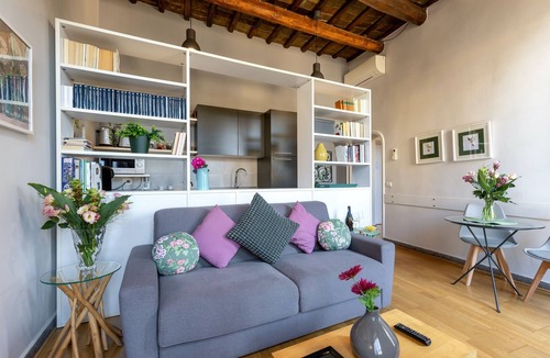 Rome City Centre Apartment | Grotta Pinta 12 | Romantic and elegant