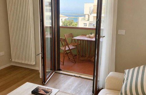 Orbetello Apartment | Guest House 36 private parking