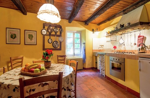 Saint-remy-de-provence Other | Guest House in Monferrato with Wine Tasting