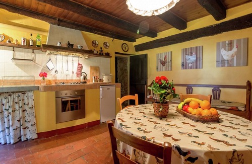 Saint-remy-de-provence Other | Guest House in Monferrato with Wine Tasting