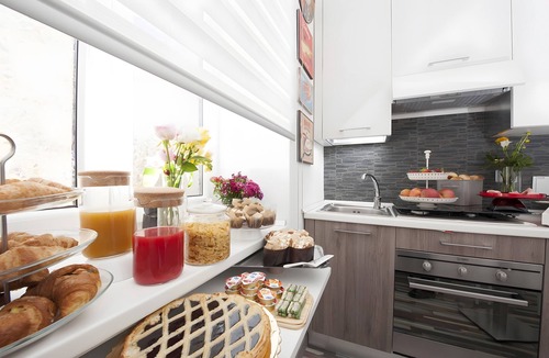 Prati House | Guest House 'Rome's Heart Grey Room' with Wi-Fi and Air Conditioning