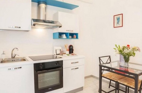 Municipio 1 Apartment | GuestHost - 13 NEW! 1bedroom & balcony P.zza Garibaldi! WiFi