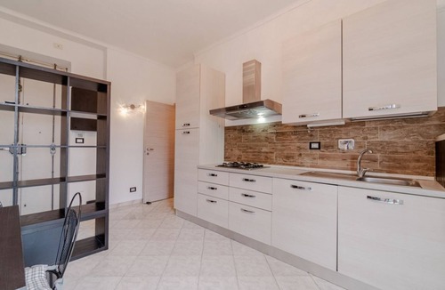 Vittoria Apartment | GuestHost - A cozy 45 square meters apartment, perfect for two people, located on the fourth floor of a building (NO elevator).The property is located in the Barriera di Milano neighborhood, north of the historic center. Convenient public transportation