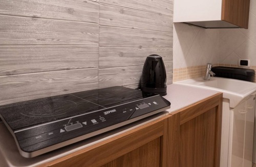 Ravenna Apartment | GuestHost - A cozy and practical apartment of approximately 70 square meters, perfect for three people, located on the second floor of a renovated historic building (NO elevator).The property is located in the heart of Ravenna, right in the historic cent