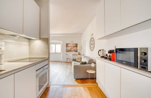 Old Town Apartment | GuestHost - Baglioni Apartment Suite