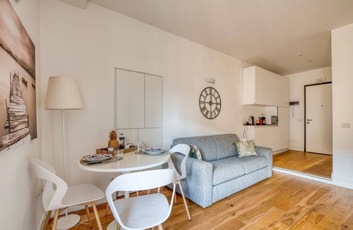 Old Town Apartment | GuestHost - Baglioni Apartment Suite