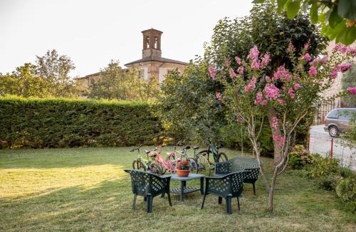 Gubbio Apartment | GuestHost - Borgo Santa Lucia Apartment with Private Parking & Garden