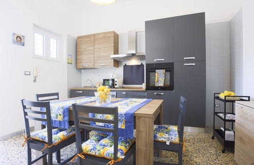 Boscoreale Apartment | GuestHost - Boscoreale Vanilla Flat 2 with parking! x5