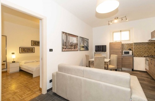 Historic Centre Apartment | GuestHost - Comfortable apartment that can accommodate up to 4 people with great ease and is equipped with every kind of comfort. We are in the beating heart of Turin, Piazza Vittorio Veneto, overlooking the Turin hill and the Gran Madre, everything is c