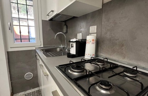 Perugia Apartment | GuestHost - Comfortable 80 sqm apartment, accommodating up to five people, located on the ground floor of a building.The property is located just steps from Perugia's historic center, easily accessible on foot, in an area full of amenities. The Etruscan