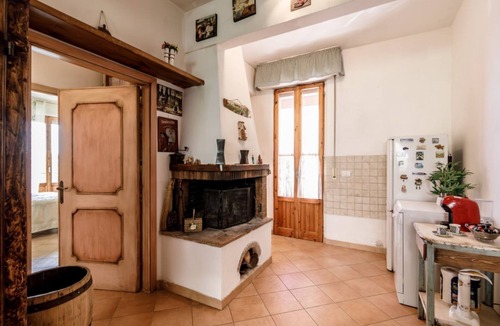 Gaiole in Chianti Apartment | GuestHost - Comfy Apt near the Castle of Brolio