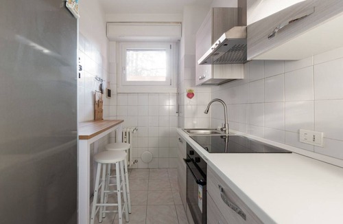 Quartiere Mazzini Apartment | GuestHost - Corvetto M3 - Bright Apt. with balcony!