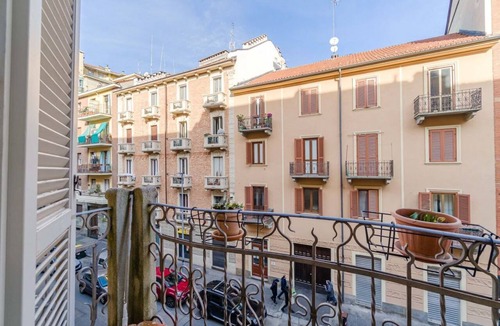 Lingotto Apartment | GuestHost - Cozy 70sqm apartment located on the second floor of a building with an elevator (NOT for disabled people)The apartment is situated in a quiet area of Turin, close to Parco Millefonti and the Po River, ideal for walks and outdoor activities. W