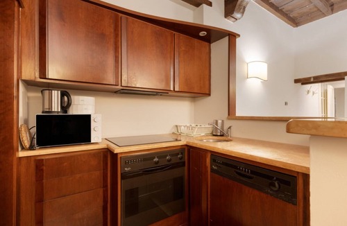 Ticinese Apartment | GuestHost - Cozy and comfortable 67 square meters apartment, perfect for five people, located on the first floor of a building (NO elevator).The property is just steps from Milan's Policlinico Hospital and the Crocetta (M3) and Sforza Policlinico (M4) me