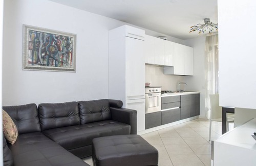 Marebello Apartment | GuestHost - Cozy apartment in the green zone. Residential area, suitable for families with children (has a cradle for the little ones) but also for couples, groups of friends for a total of maximum 3 people! A terrace equipped with table and chairs for a