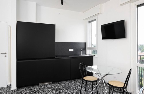 Rottole Apartment | GuestHost - Cozy studio apartment of about 30 square meters, able to accommodate up to 3 people, located on the seventh floor of a building with elevator (NOT suitable for disabled people).The property is located in the Cimiano district, just 5 minutes w