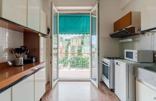 Lagaccio Apartment | GuestHost - Discover Genova Bright Apartment