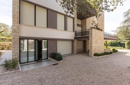 Perugia Apartment | GuestHost - Exclusive Perugia Getaway - Apartments with Shared Pool & Parking