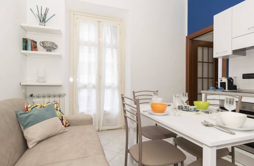 Lingotto Apartment | GuestHost - Functional apartment perfect for 4 guests located in a strategic and well-served position, in the heart of the Lingotto area, ideal for work, tourism and study. We are just a few minutes from the hospital area (Molinette, San Lazzaro Dermatol