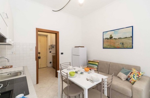 Lingotto Apartment | GuestHost - Functional apartment perfect for 4 guests located in a strategic and well-served position, in the heart of the Lingotto area, ideal for work, tourism and study. We are just a few minutes from the hospital area (Molinette, San Lazzaro Dermatol