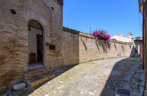 Gradara Apartment | GuestHost - Gradara Comfy Apartment BIG