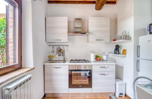 Castiglione del Lago Apartment | GuestHost - Le Spighe - Charming Apt with Communal Pool and Air Conditioning