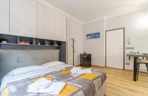 Parella Apartment | GuestHost - MM Pozzo Strada Mini Subway Studio