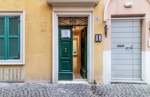 Pesaro Apartment | GuestHost - Modern Apartment 350mt from Piazza del Popolo!