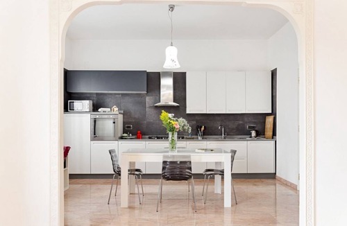 Arenella Apartment | GuestHost - Salvator Rosa Metro station Flat x8
