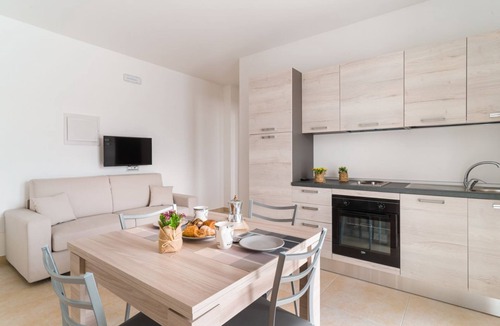 Trani Apartment | GuestHost - Scaringi Palace - Room 3A