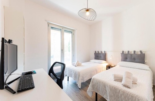 Francavilla al Mare Apartment | GuestHost - Seaside Exclusive Retreat with Balconies & Parking