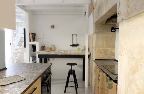 Corato Apartment | GuestHost - Sottano del Mastro Central Apartment