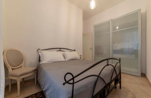 Salario Apartment | GuestHost - Villa Borghese & Villa Albani Apt