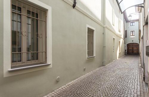 Treviglio Apartment | GuestHost - Vivaldi Autunno Apartment