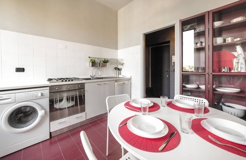 Zona Zara Apartment | GuestHost - Zadar & Island APT! 100m from the Istria M5 stop!