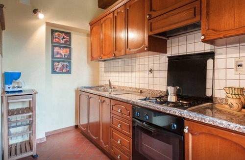 Castiglion Fiorentino House | Guido's House - WiFi, parking and private garden