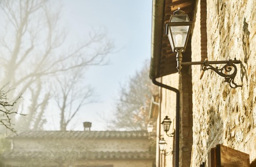 Umbertide House | HAMLET THE POET - HOUSE MOUNT